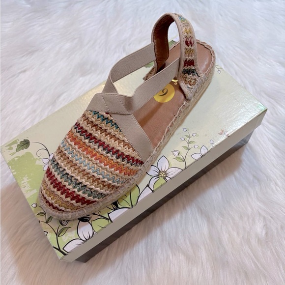 Calzados Picon multi color espadrille sandals - Picture 3 of 7